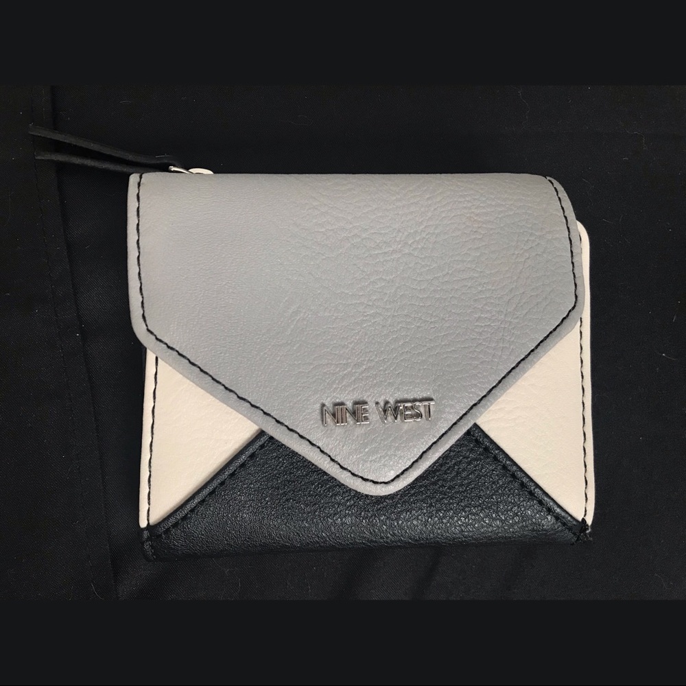 Nine West black and grey wallet